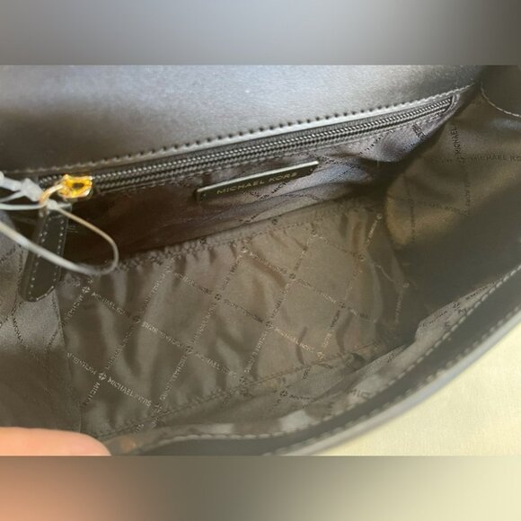 NEW Michael Kors Satchel - Picture 4 of 7